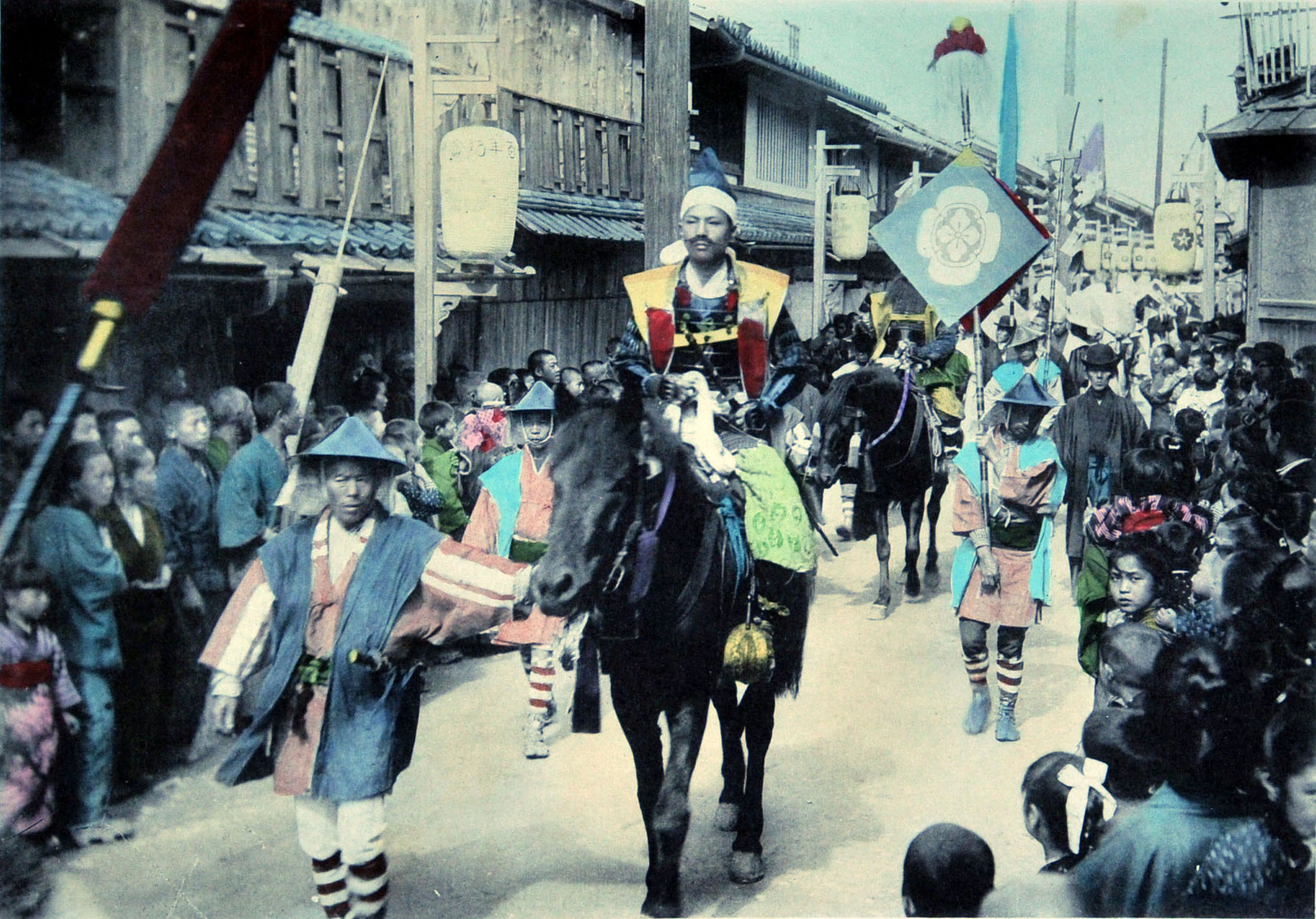 玉村康三郎「時代祭の行進（織田信長に扮した男性）」京都 1900年頃 手彩色 ©Guimet National Museum of Asian Arts