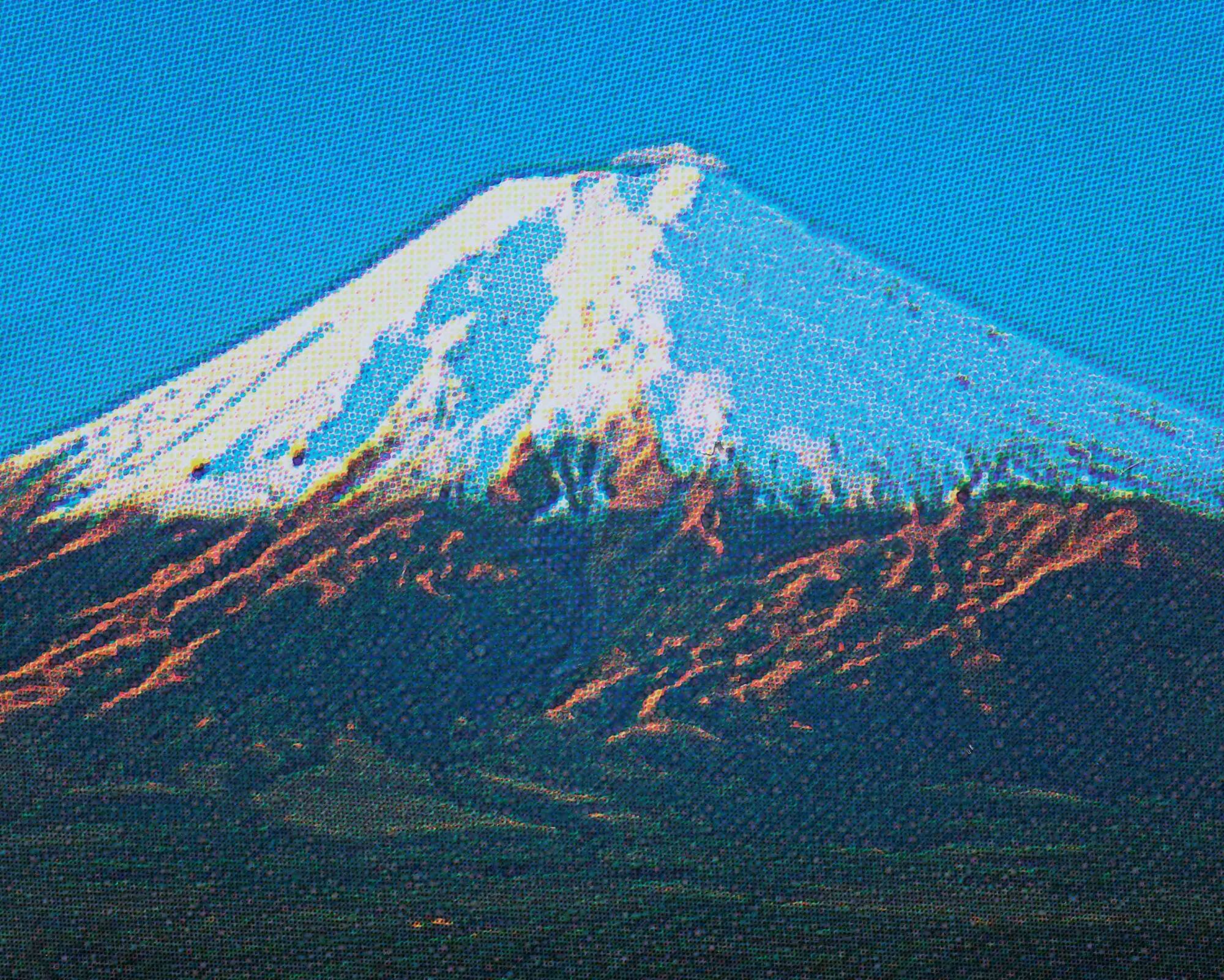 Mount Fuji (<span class="u-italic400">Escapism</span>, 2022)©︎ Roger Eberhard